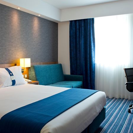 Holiday Inn Express London - Vauxhall Nine Elms, An Ihg Hotel Bagian luar foto