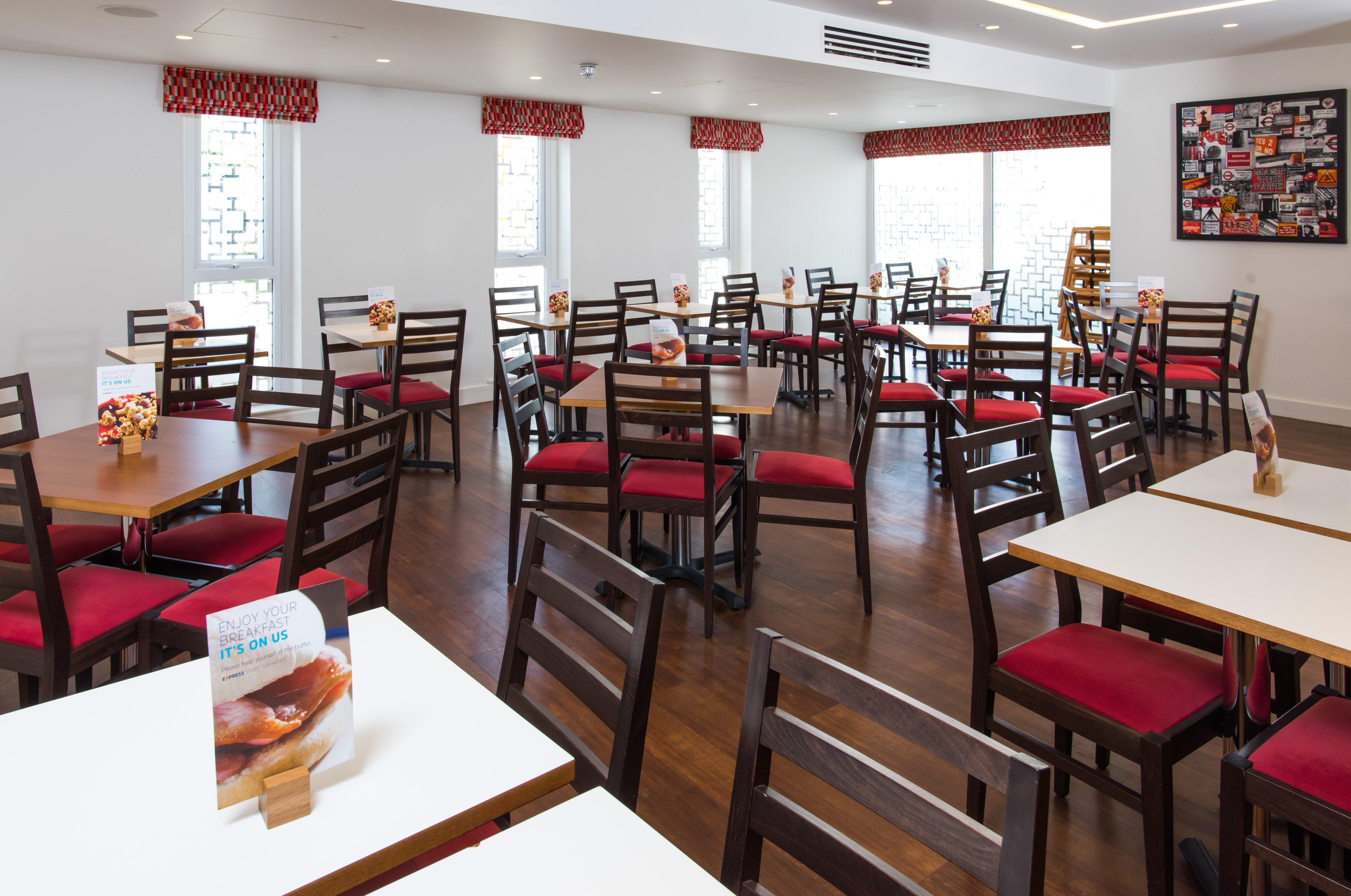Holiday Inn Express London - Vauxhall Nine Elms, An Ihg Hotel Bagian luar foto
