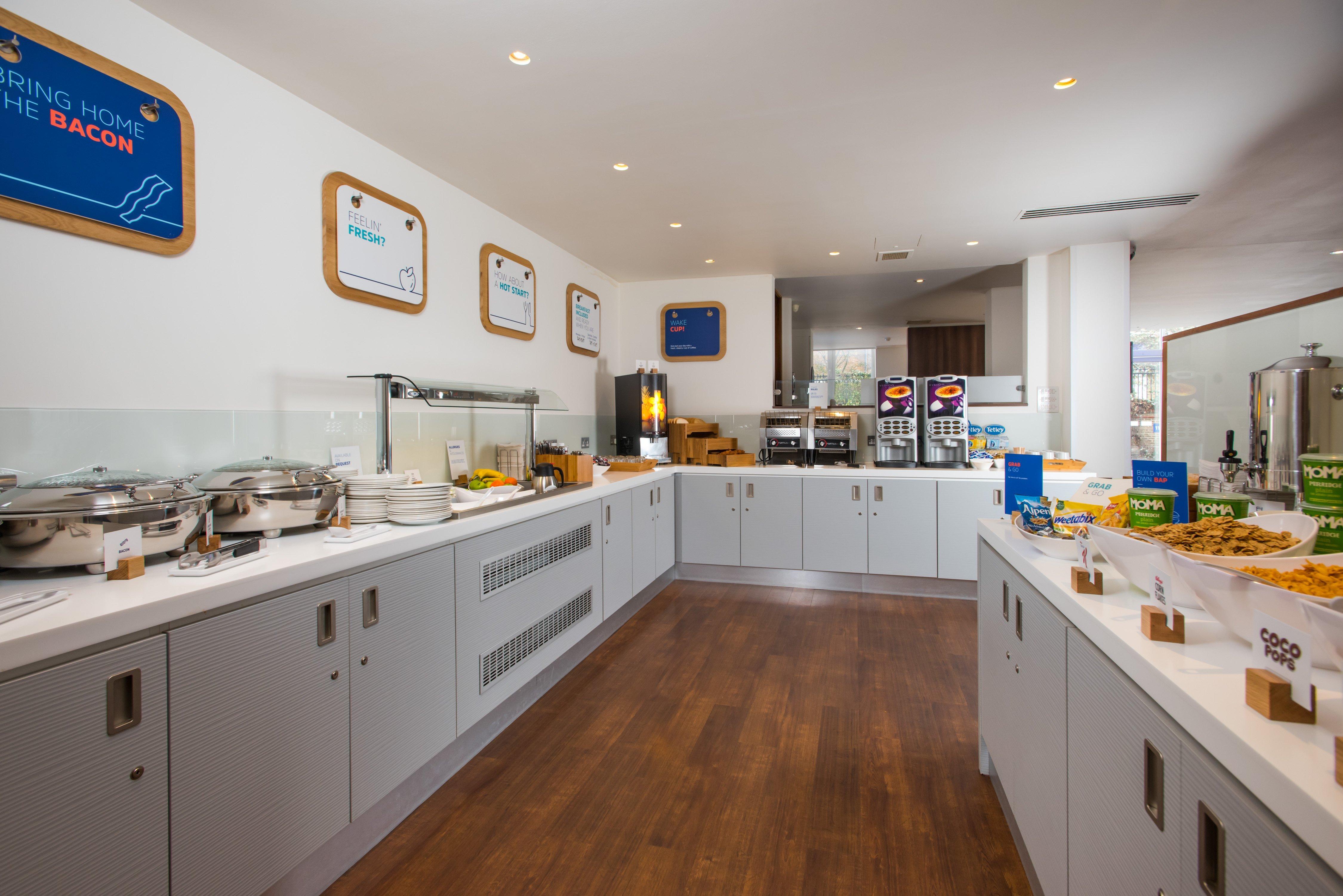 Holiday Inn Express London - Vauxhall Nine Elms, An Ihg Hotel Bagian luar foto