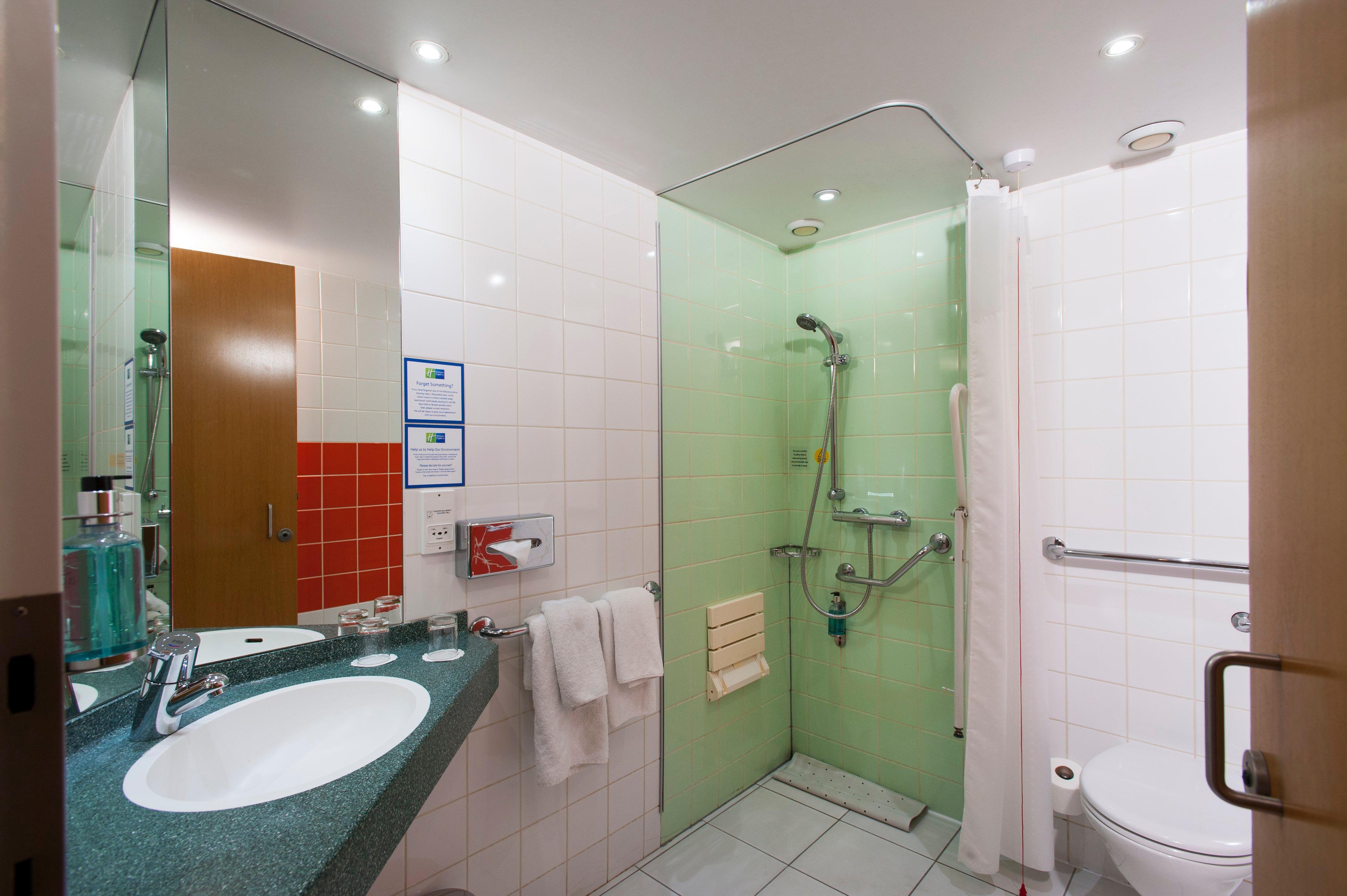 Holiday Inn Express London - Vauxhall Nine Elms, An Ihg Hotel Bagian luar foto