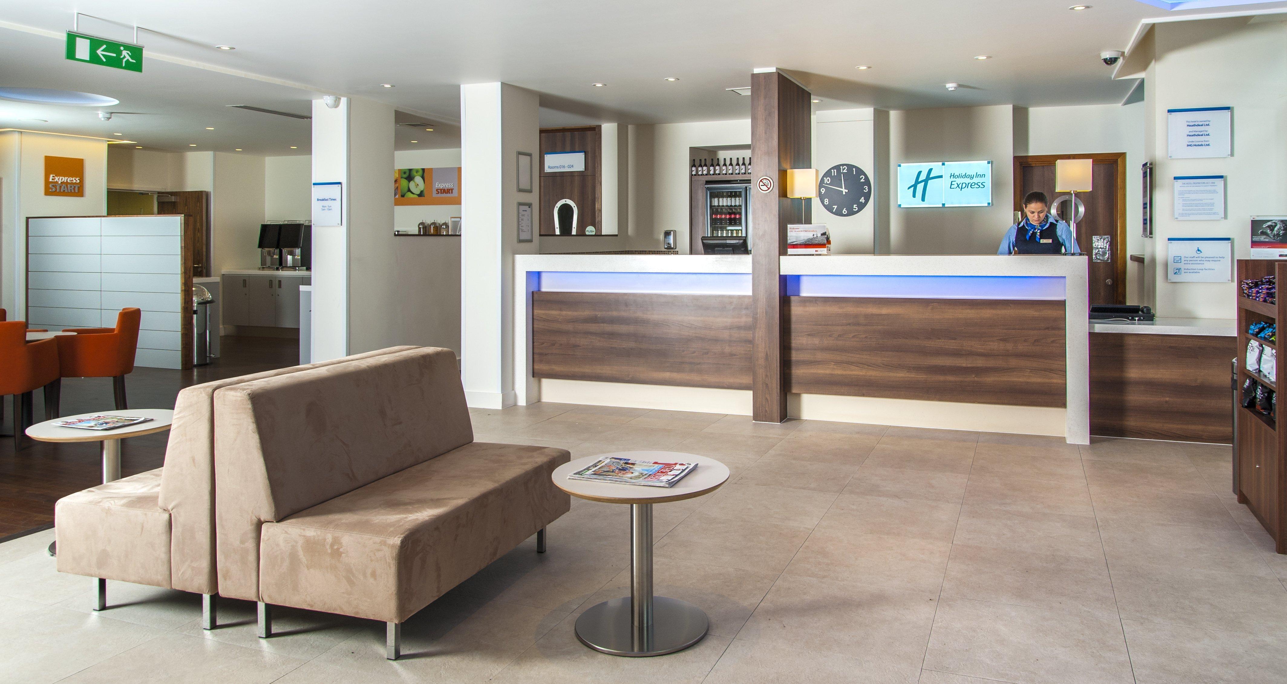 Holiday Inn Express London - Vauxhall Nine Elms, An Ihg Hotel Bagian luar foto